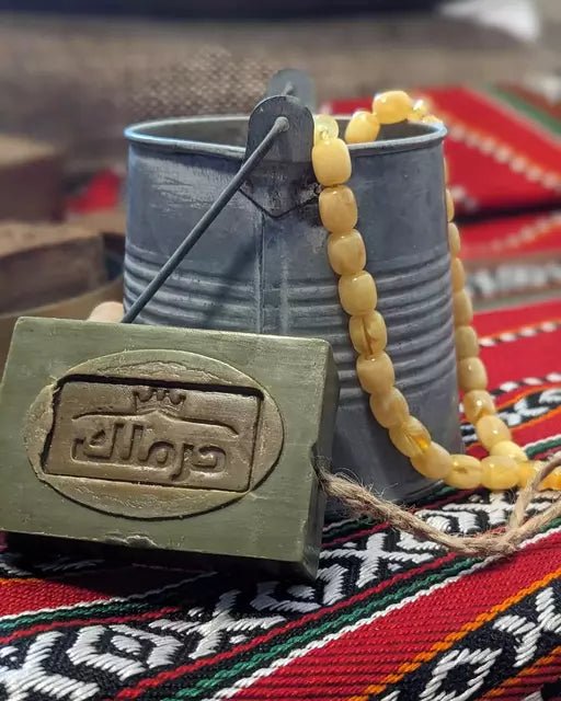 Aleppo-Seife mit 5 % Lorbeeröl, ca. 125 g, mit Kordel