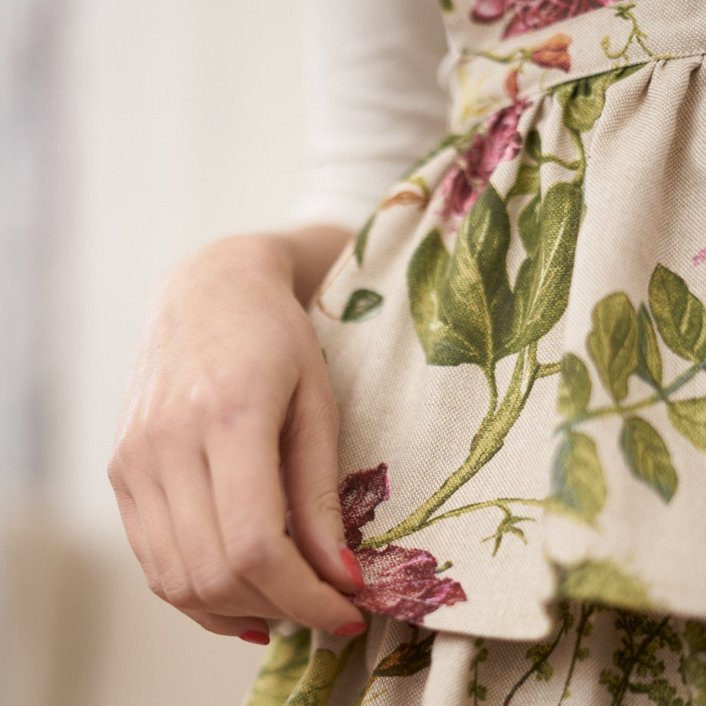 Ladies' Apron with Ruffles - Botanico