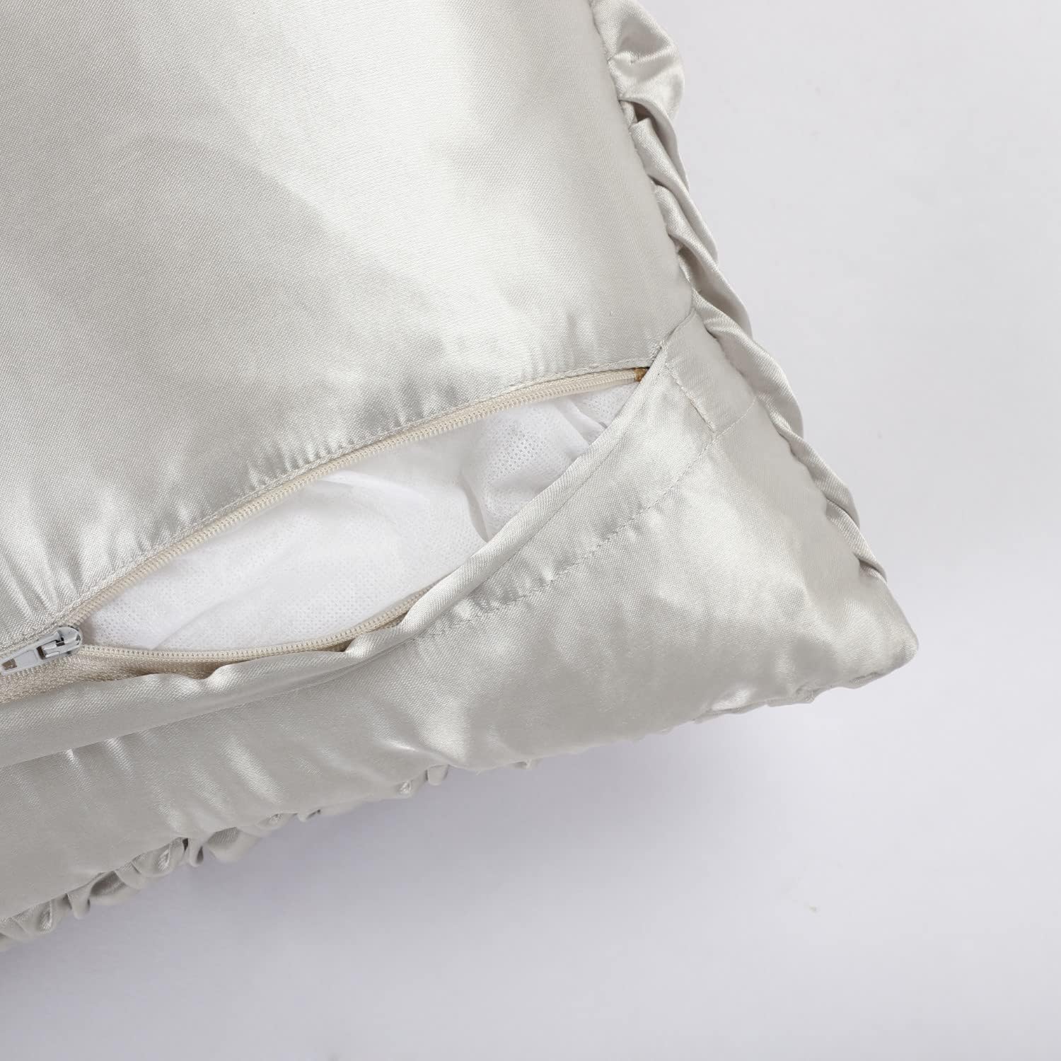 Grauer Satin Designer-Kissenbezug (40x40cm) - Gavelle