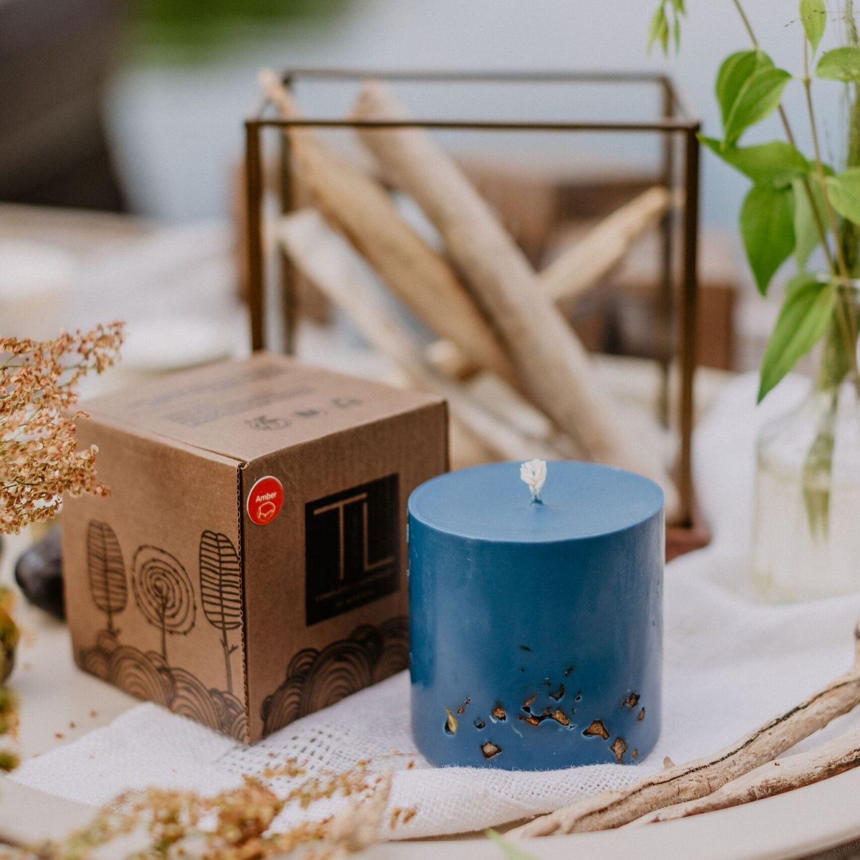 Hand-made Soy Wax Candle with Amber Scent