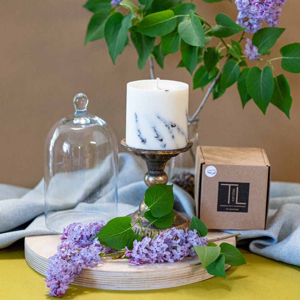 Hand-made Soy Wax Candle with Lavender Scent - White