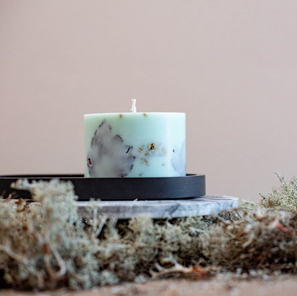 Hand-made Soy Wax Candle with Forest Scent - Mint Green