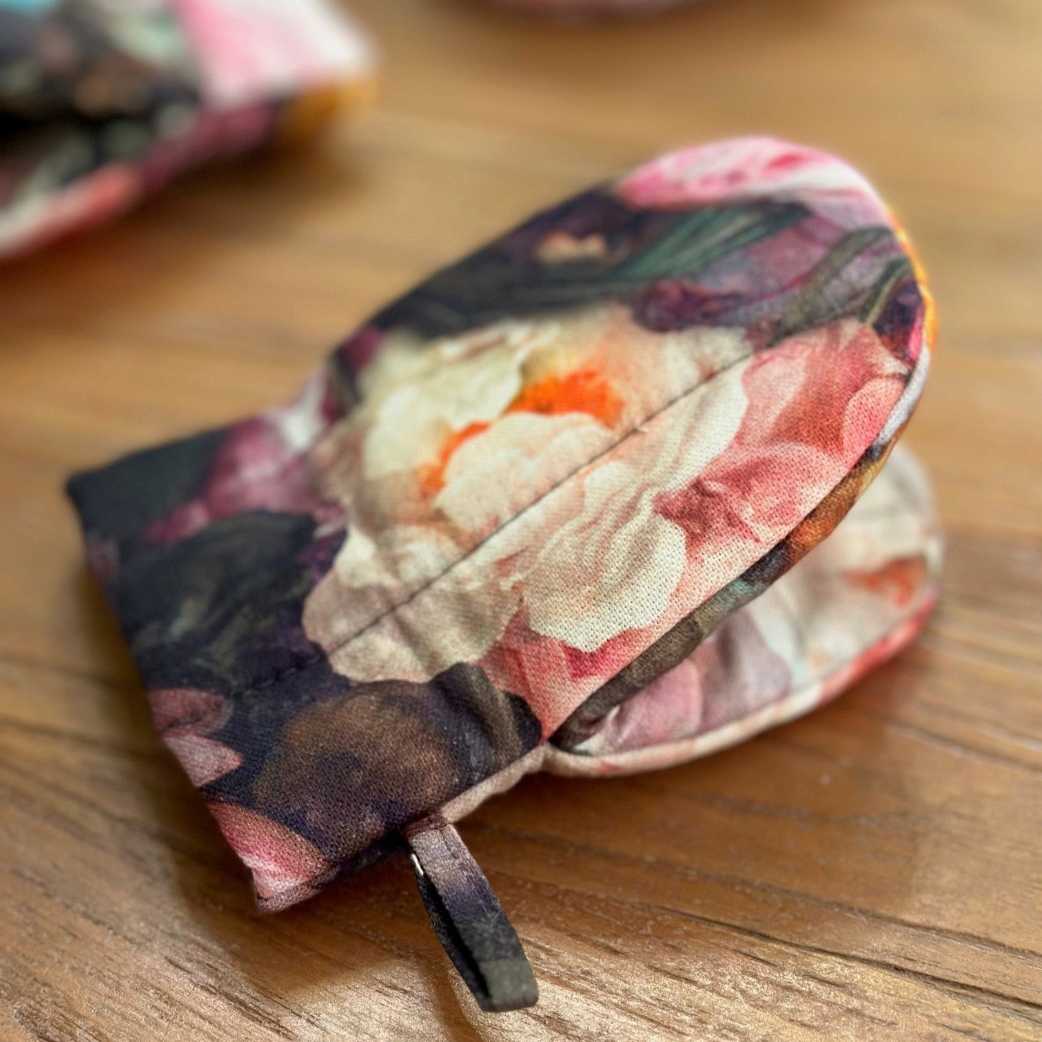 Oven Glove With Double Wool Filling - Francine Black