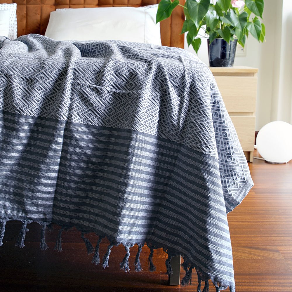 Serene Wohndecke – Handgewebt aus 100 % Baumwolle